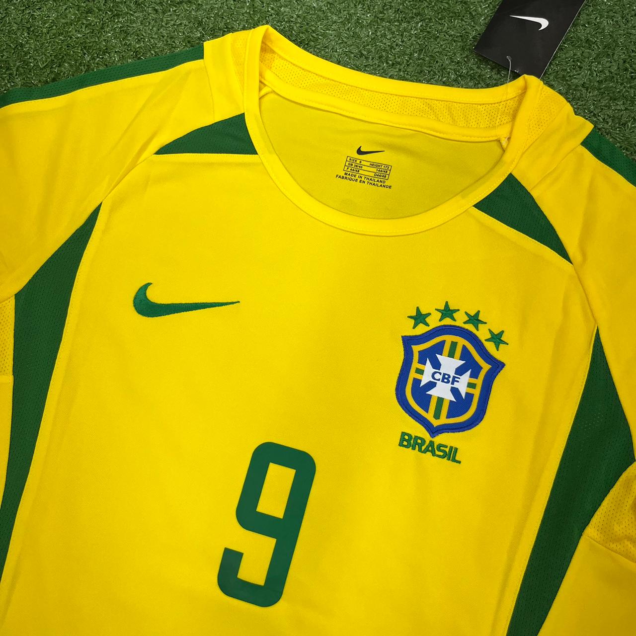 Camisa Retrô Seleção Brasileira I 2002 Ronaldo