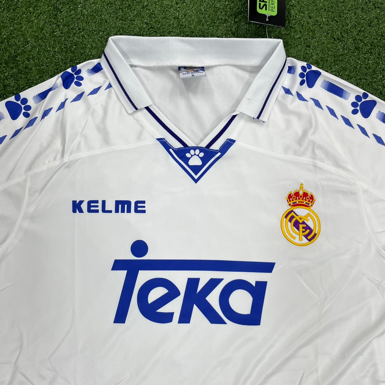 Camisa Retrô Real Madrid 1996/97
