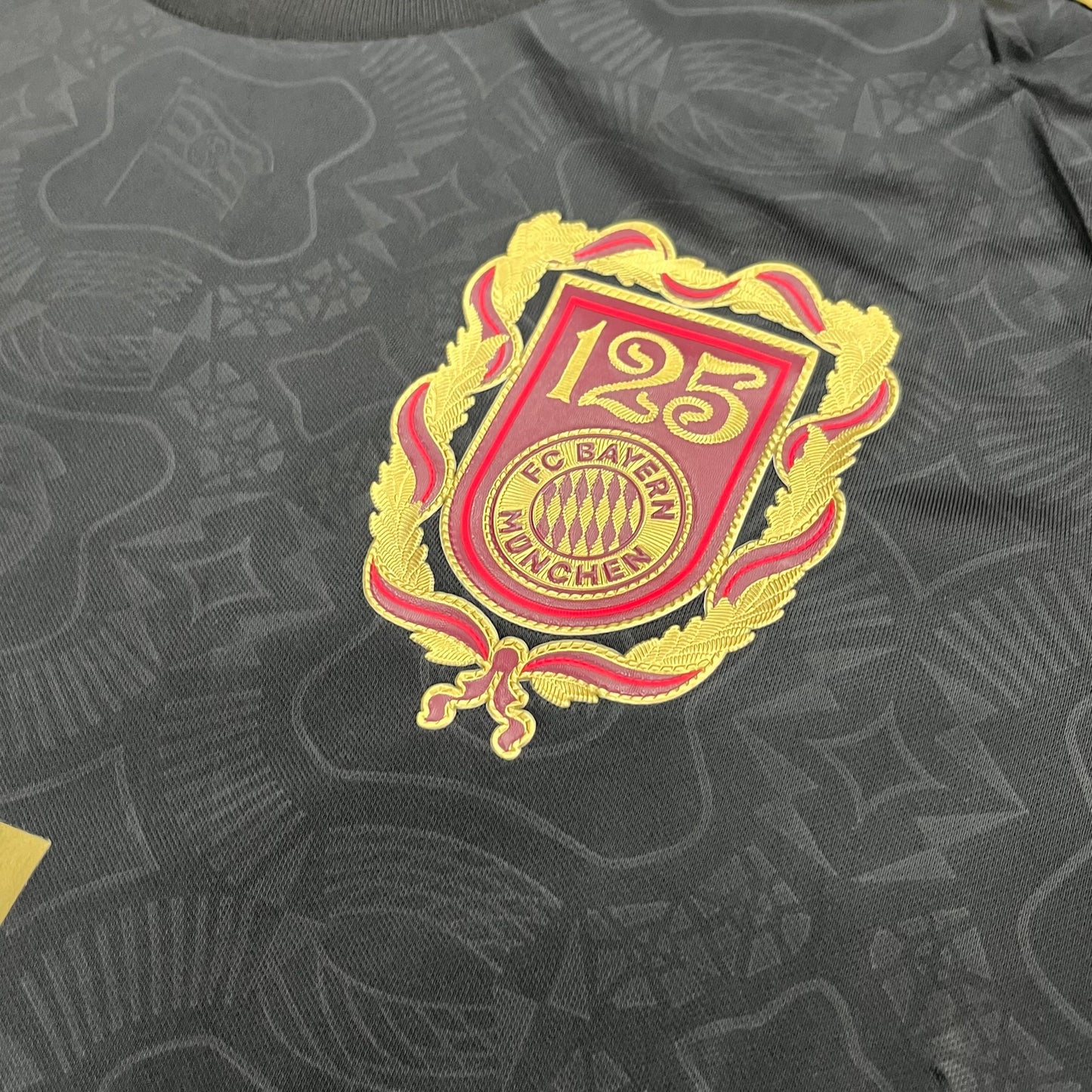 Camisa Bayern de Munique Comemorativa 2025/26